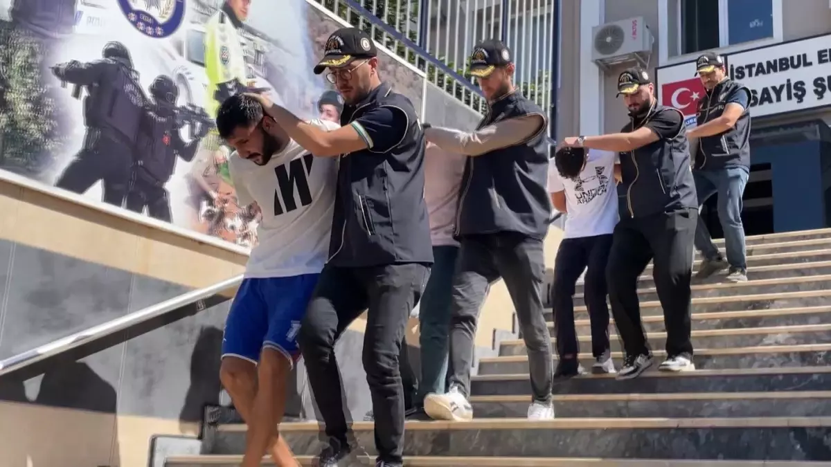 arnavutkoyde tehdit ve santaj operasyonu 1TBxGFPQ