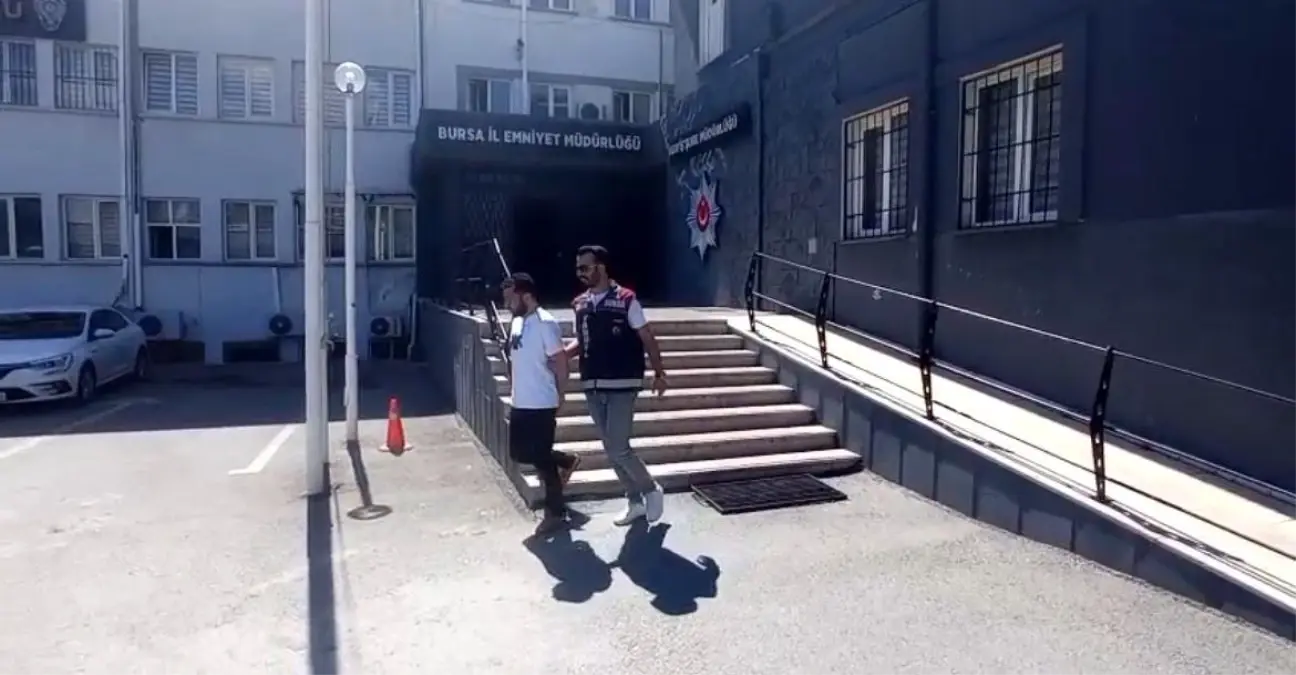 bursada dolandirici yakalandi rZOIhPWH