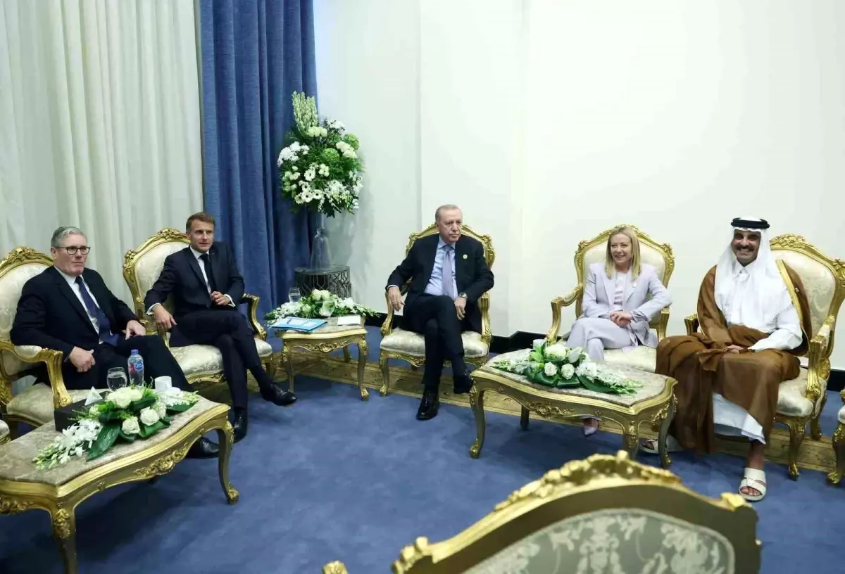 cumhurbaskani erdogandan italya basbakani meloniye sigarayi biraktirmam lazim bw6Sh48H.jpg