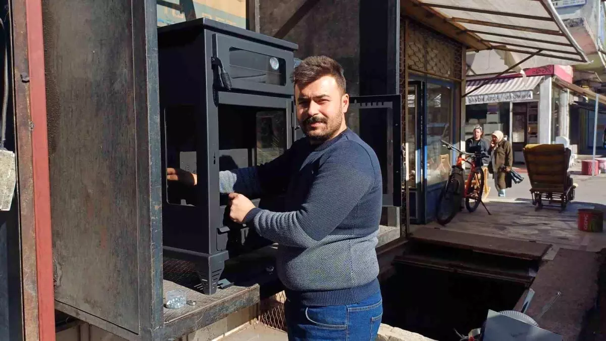 kayseride sobacilarin yuzu guluyor soguk hava sobada talebi artirdi CLjI2Fkl.jpg