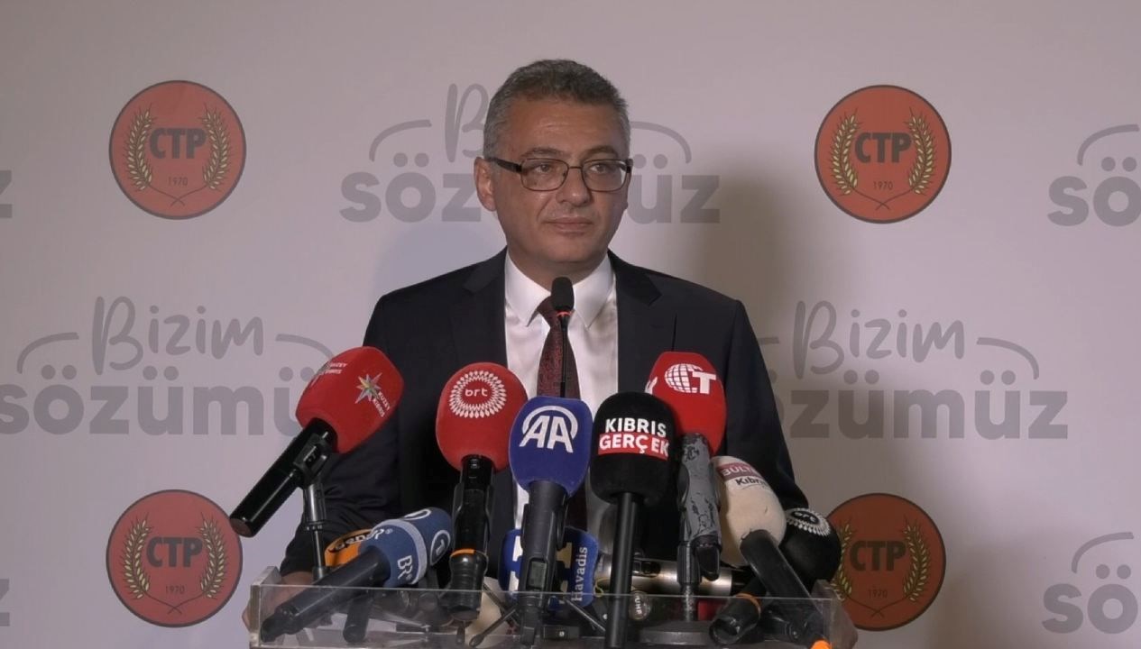 kktc cumhurbaskani secilen erhurman mazbatasini aldi ODywYOHQ.jpg