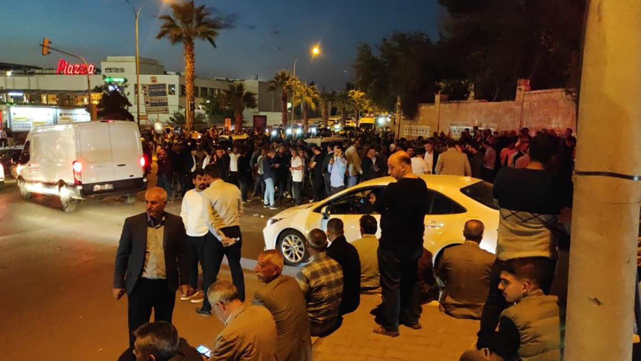 sanliurfada cenaze defni sirasinda park cezasi kavgasi 9 yarali 1hZpYGJh.jpg