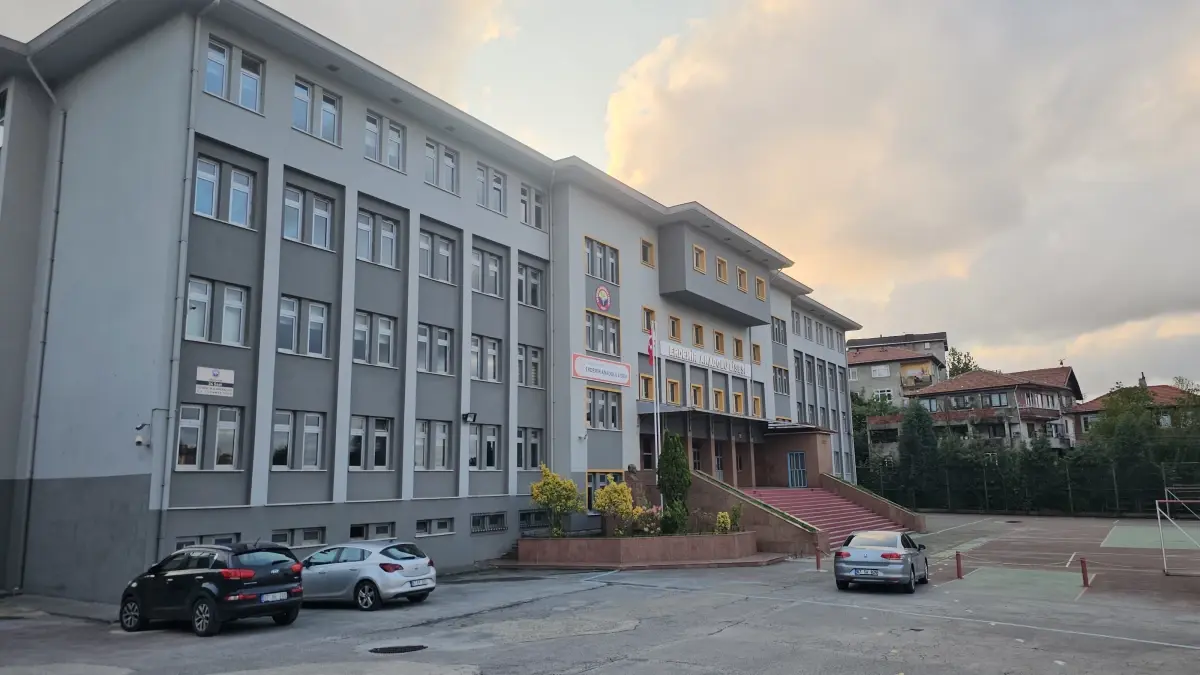 zonguldakta okulda yumruklu kavga ihlCIdzF.jpg