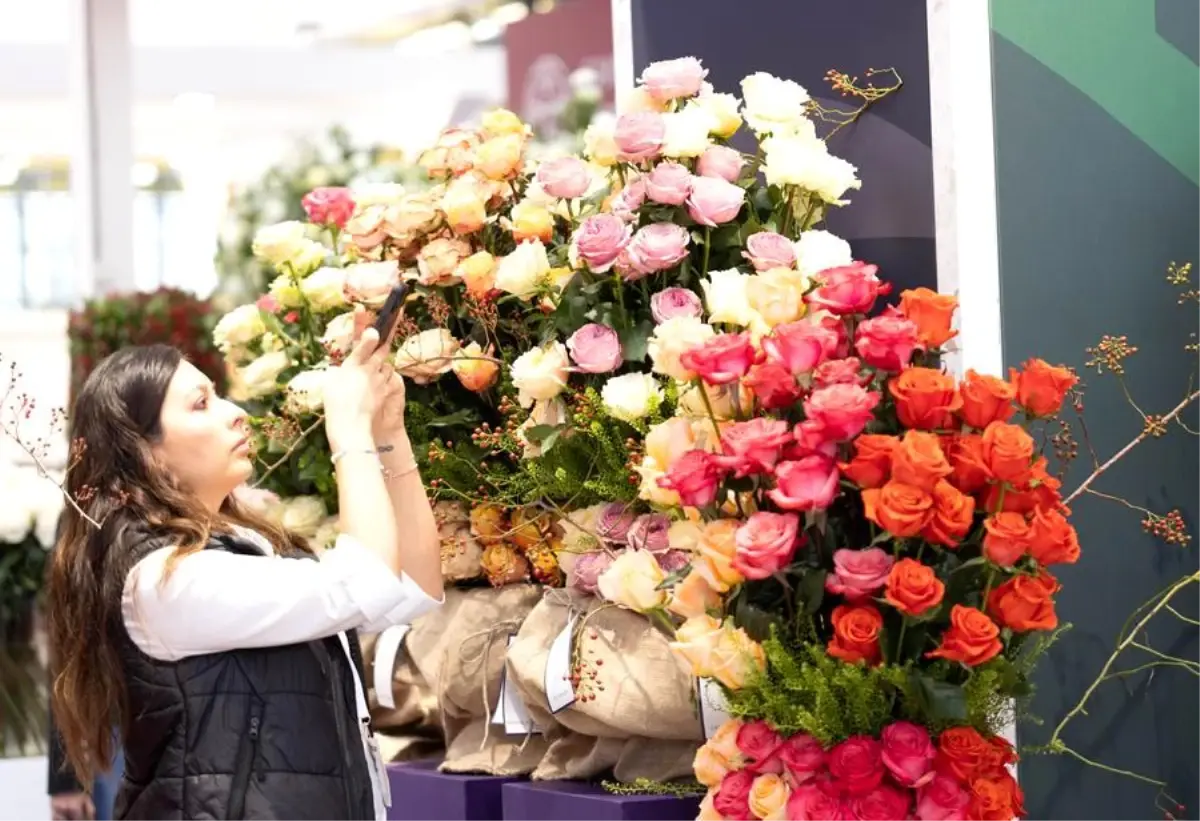 hollandada uluslararasi cicekcilik fuari basladi 5BzMVixk.jpg